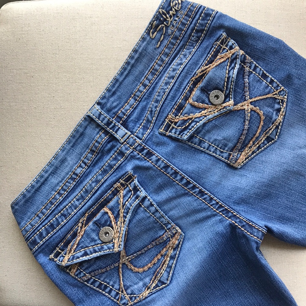 👖Silver JEANS Suki Surplus Bootcut 28👢